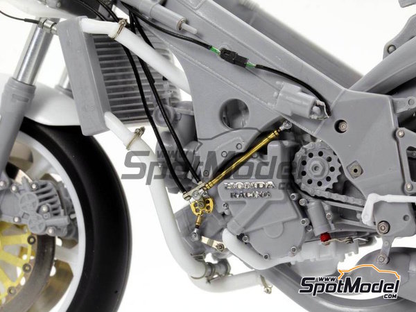 TD23144 - トップスタジオ 1/12 ホンダ NSR500 1989